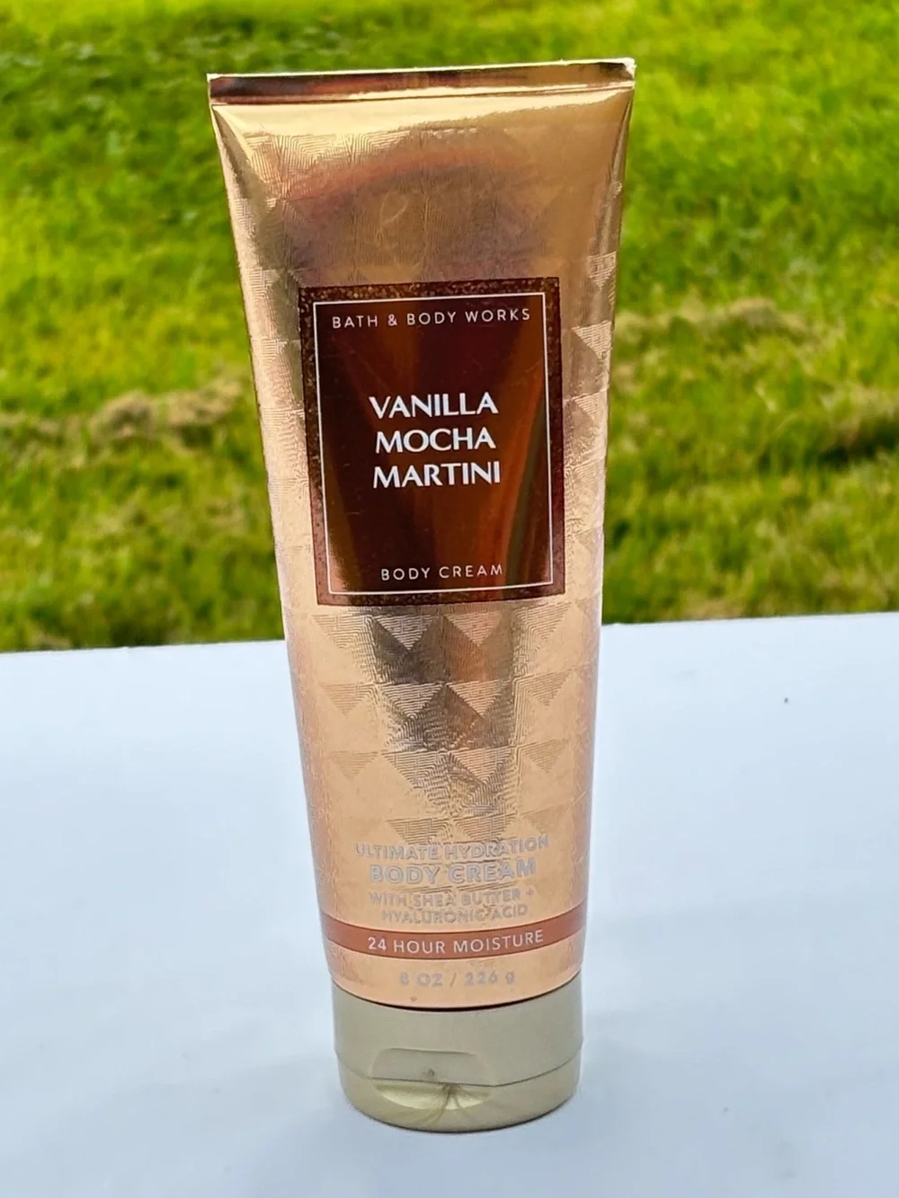 Bath & Body Works Vanilla Mocha Martini Ultimate Hydration Body Cream 8oz Cozy